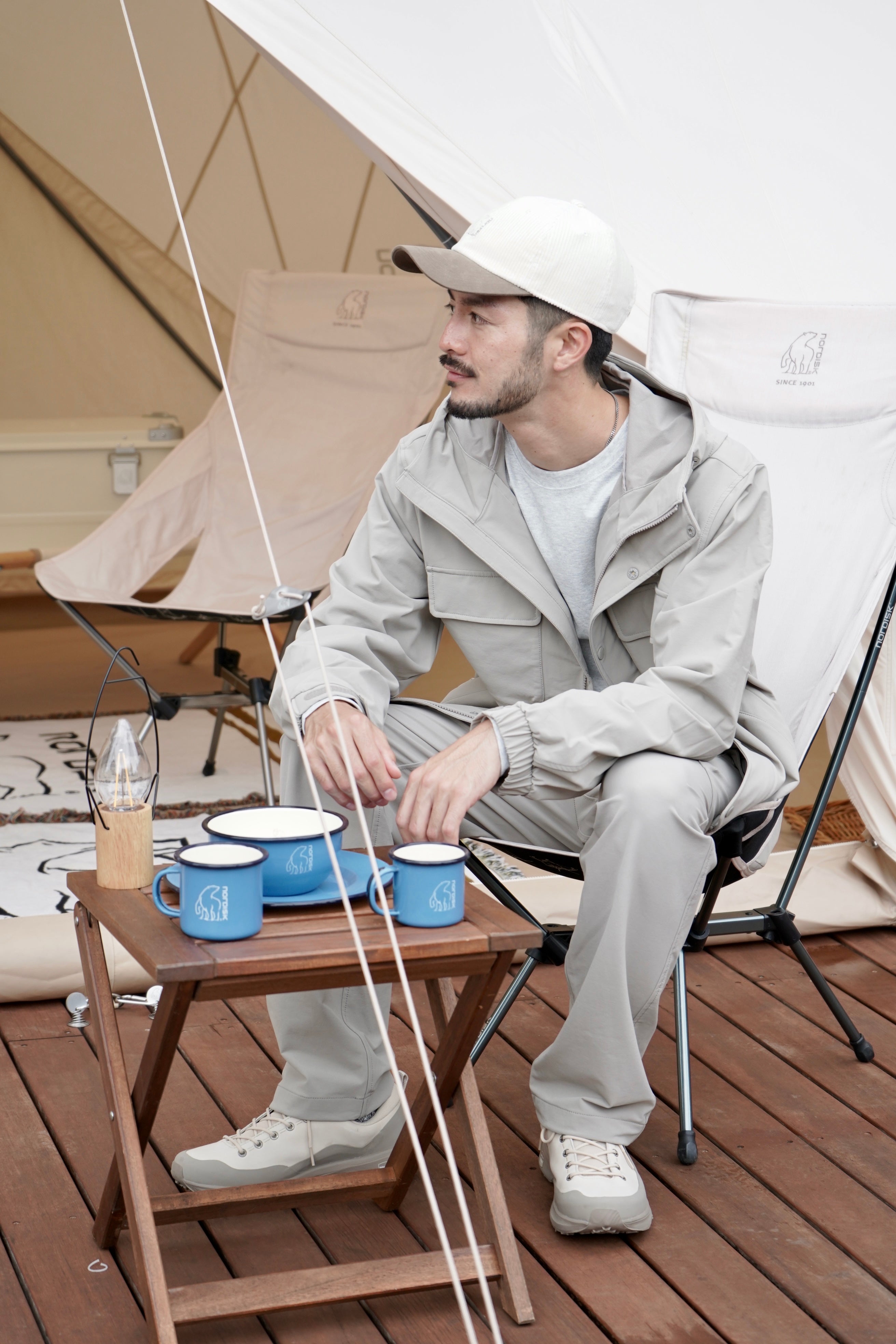 UNI CAMPING HOODIE JACKET