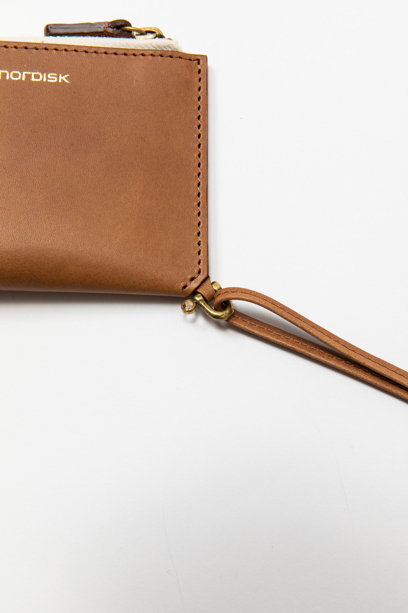 STRAP PURSE