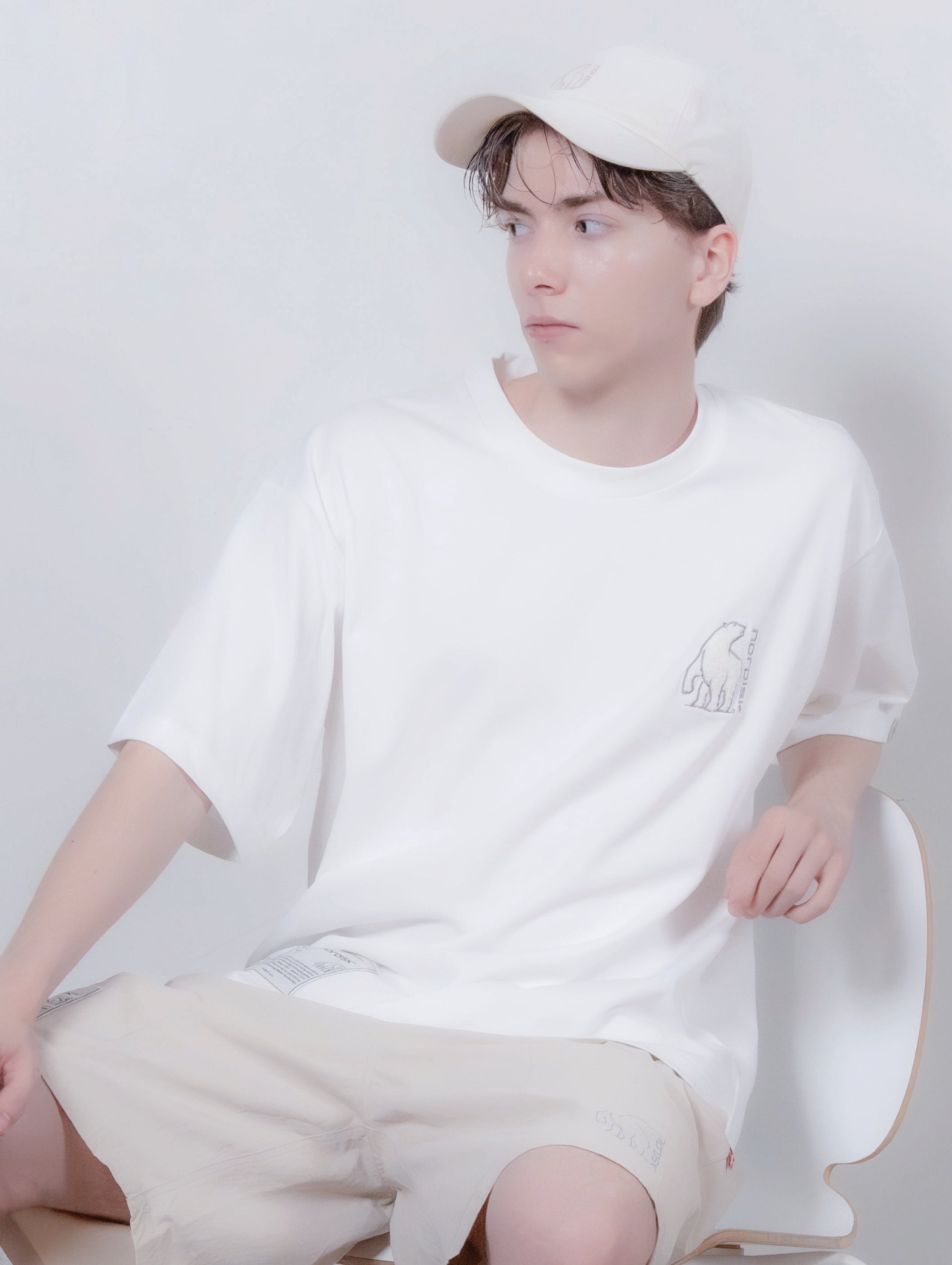 SAGARA BEAR EMBROIDERY UNI TEE