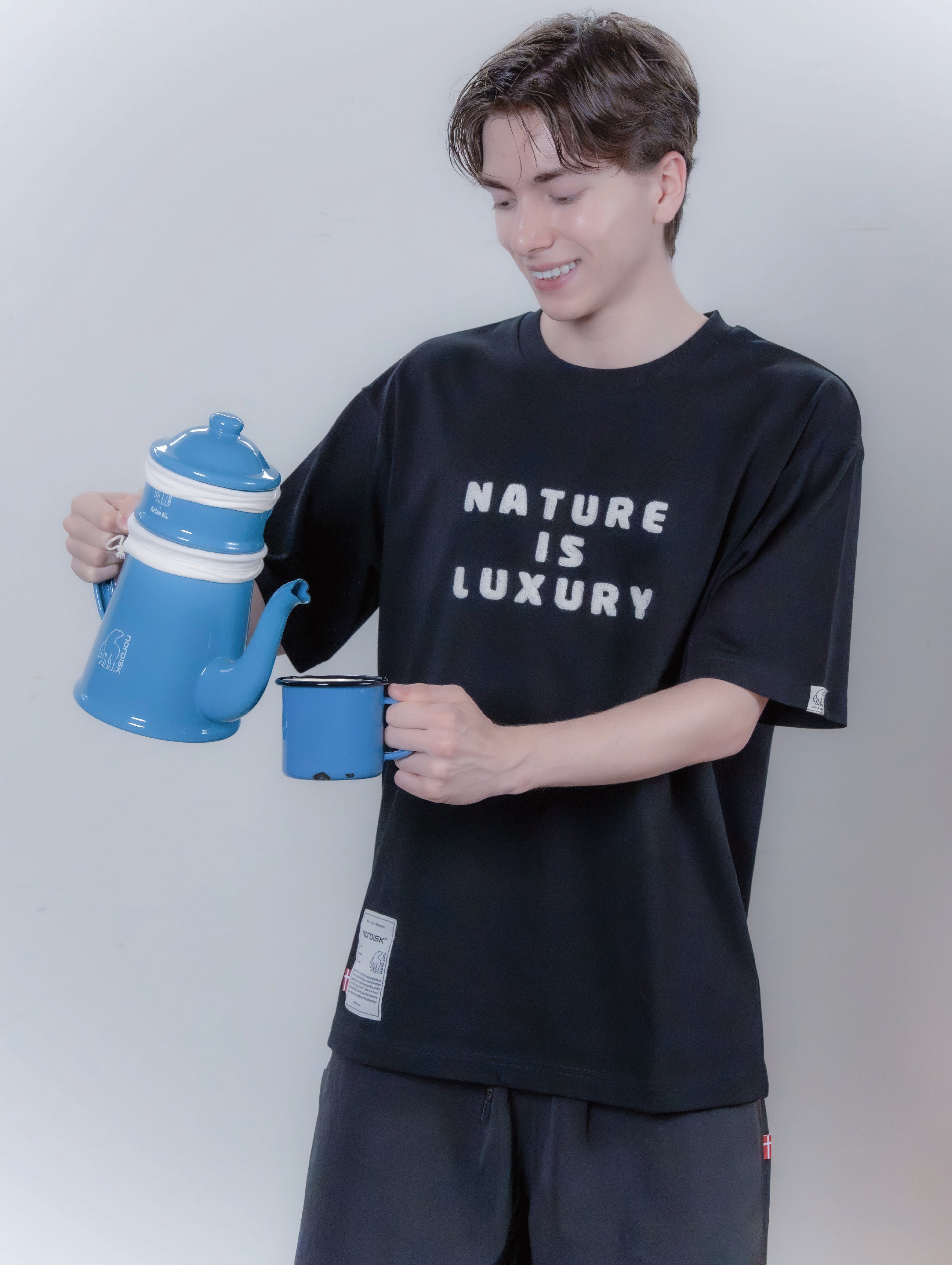 SAGARA ROGO EMBROIDERY UNI TEE