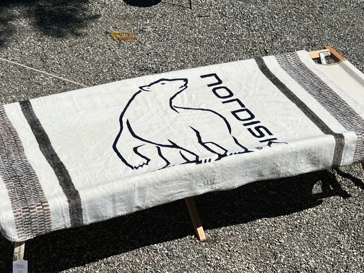 NORDISK FLEECE BLANKET