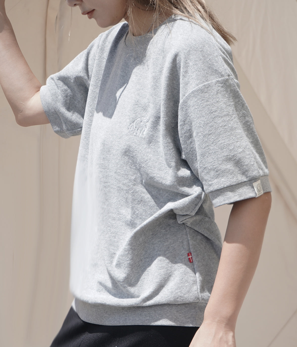 TOWEL HUG TEE UNISEX