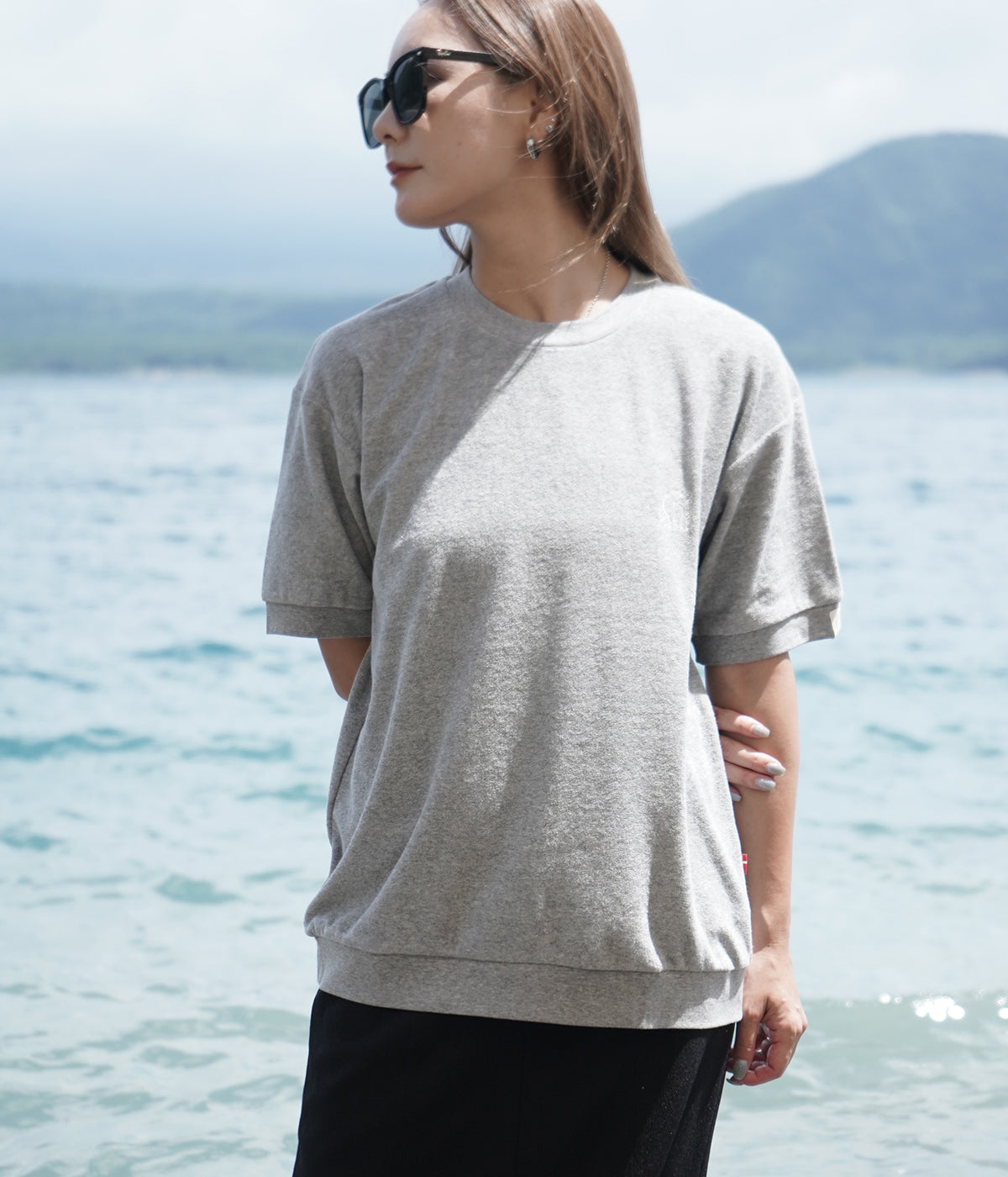 TOWEL HUG TEE UNISEX
