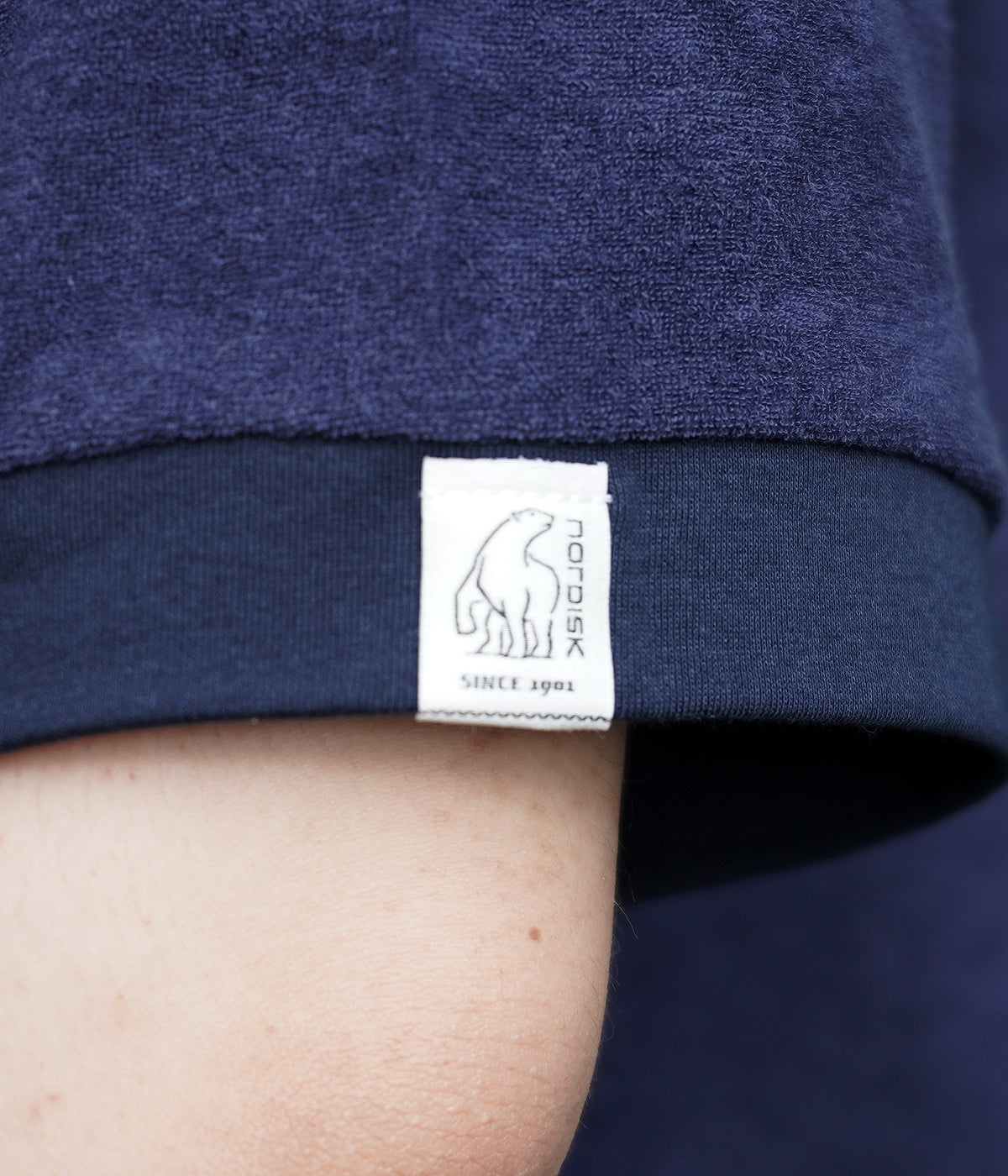 TOWEL HUG TEE UNISEX