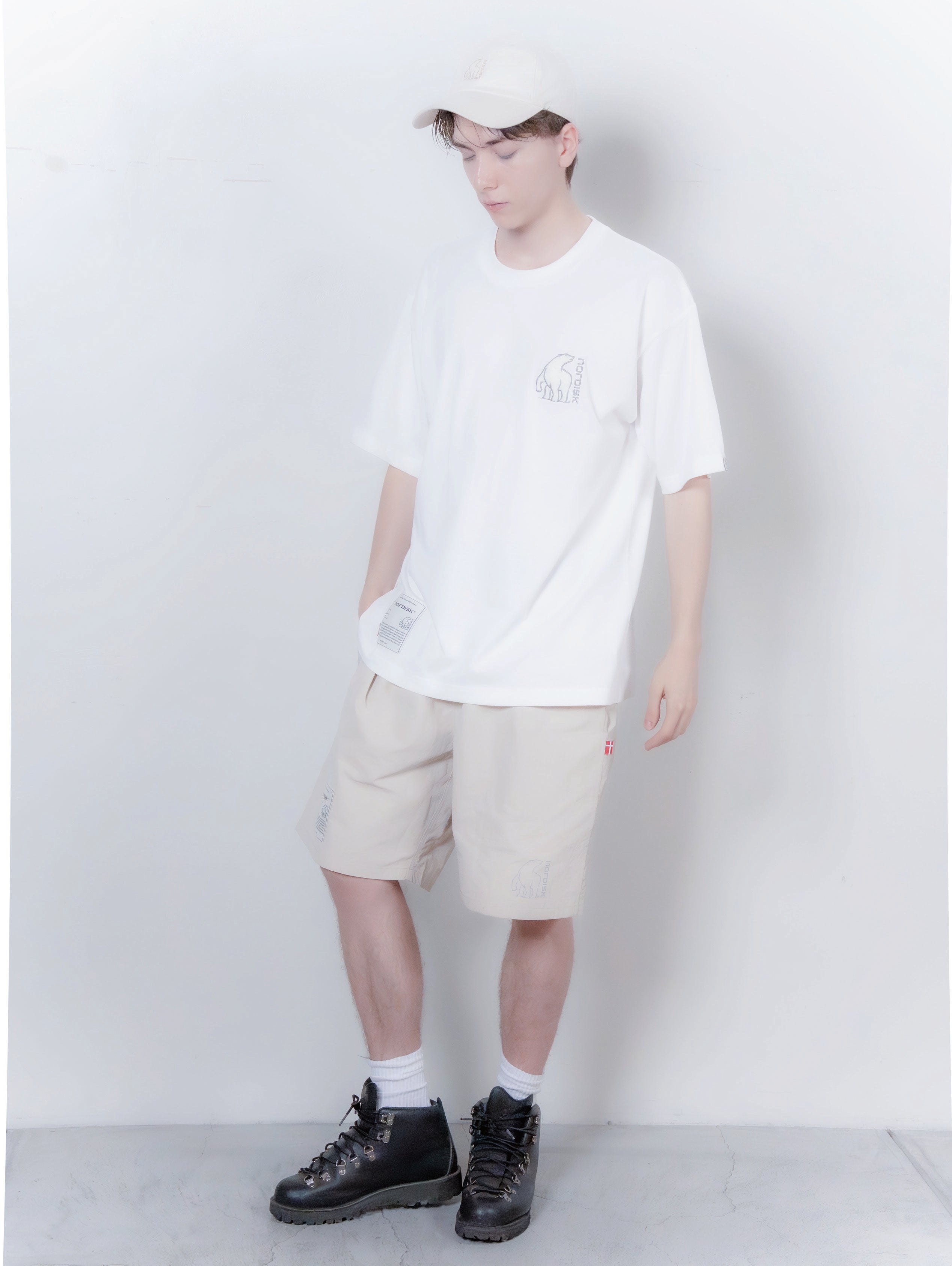 SAGARA BEAR EMBROIDERY UNI TEE