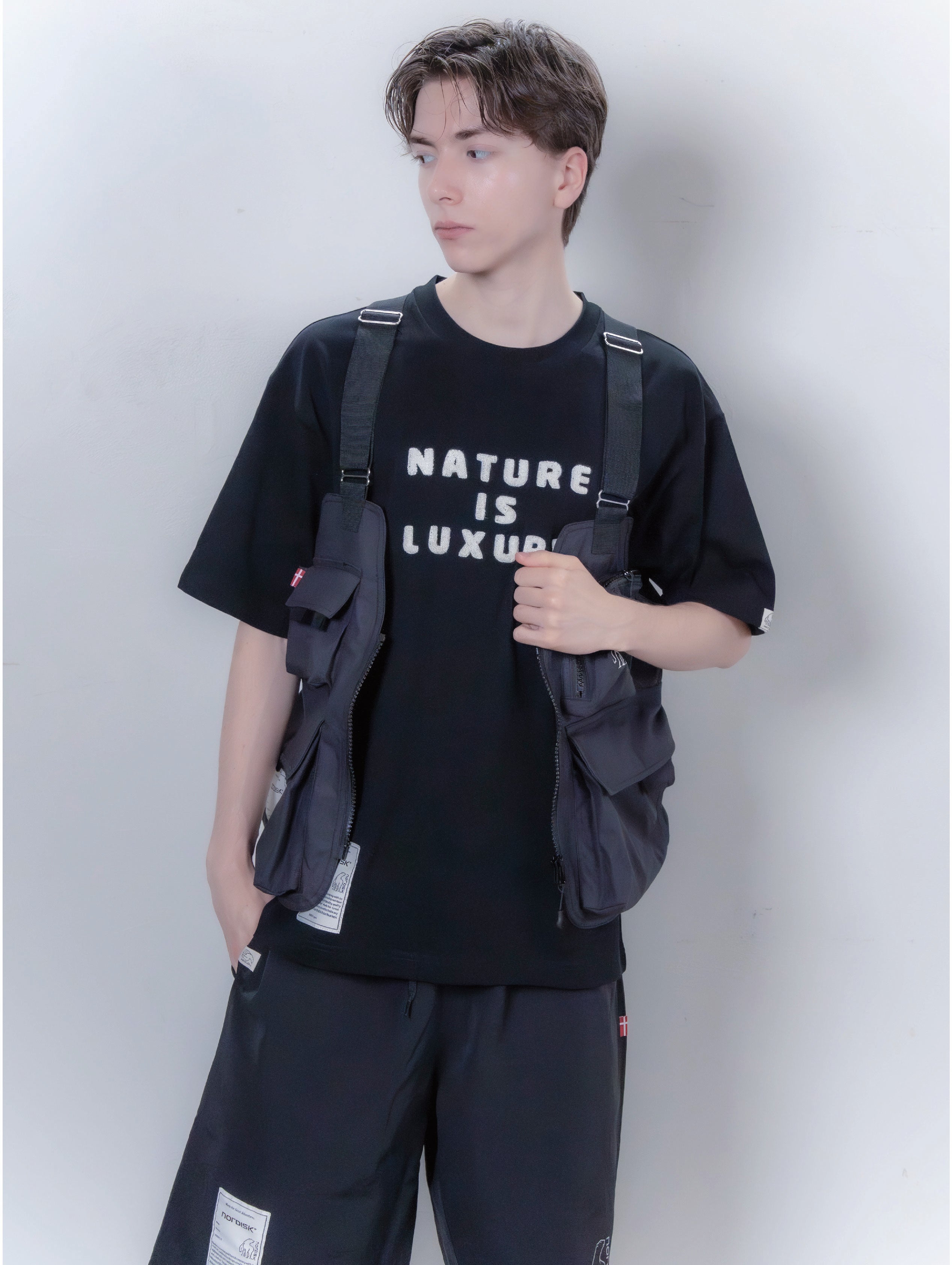 SAGARA ROGO EMBROIDERY UNI TEE